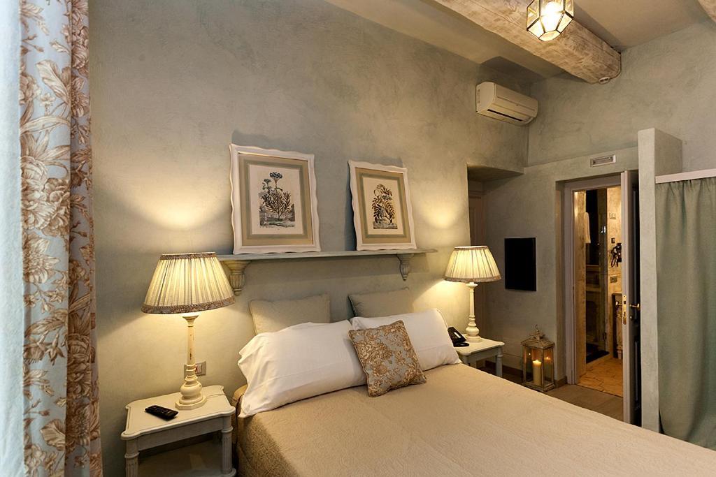 Relais Del Maro Hotel Borgomaro Luaran gambar